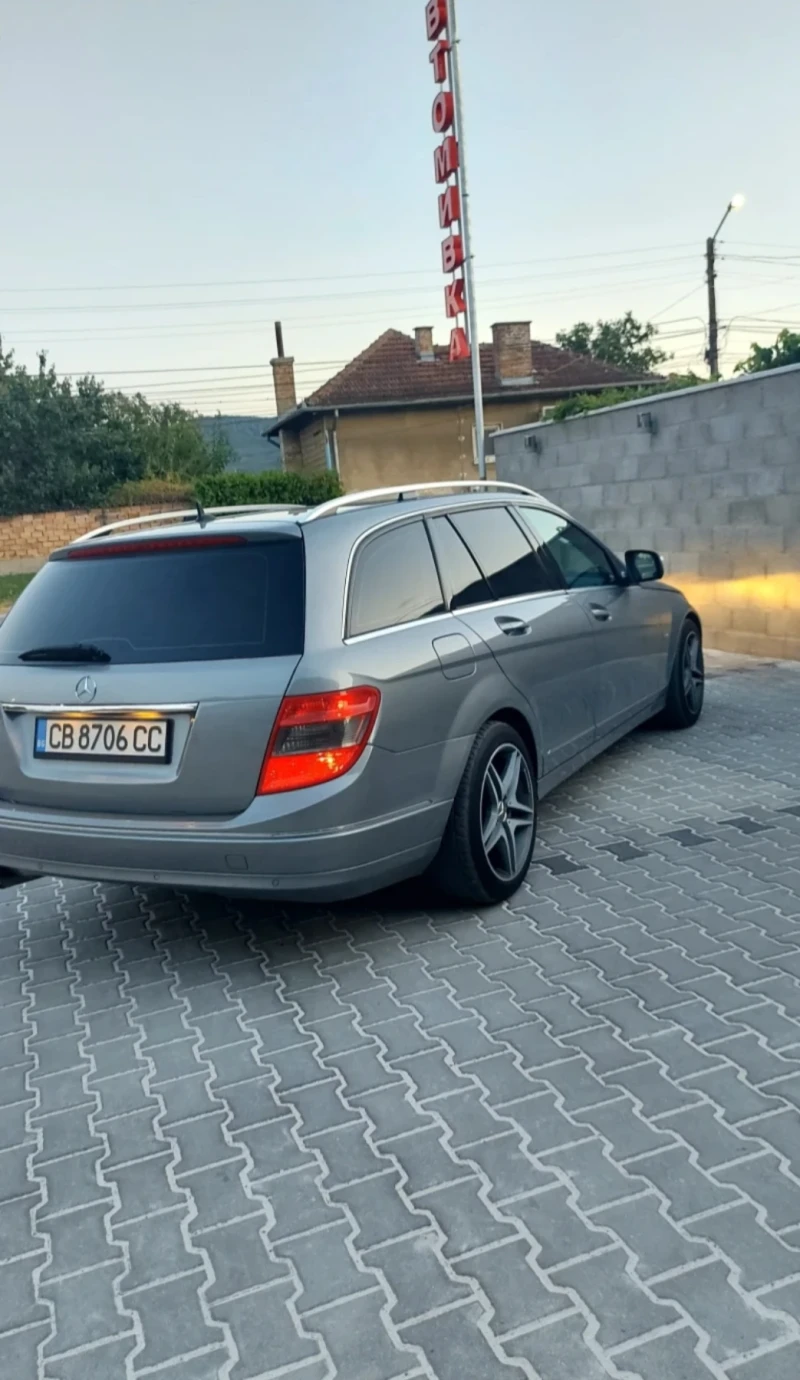 Mercedes-Benz C 220, снимка 2 - Автомобили и джипове - 52676293
