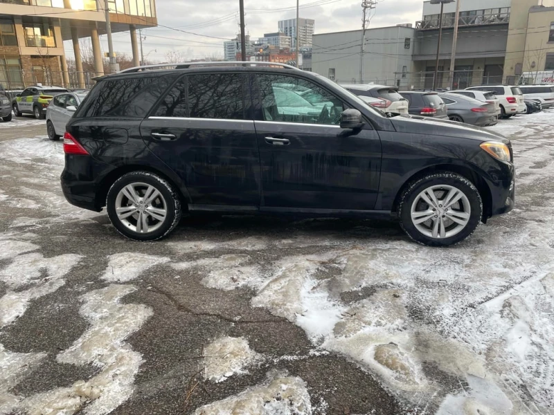 Mercedes-Benz ML 550 * CARFAX * БЕЗ ПЪРВОНАЧАЛНА ВНОСКА, снимка 3 - Автомобили и джипове - 52855904