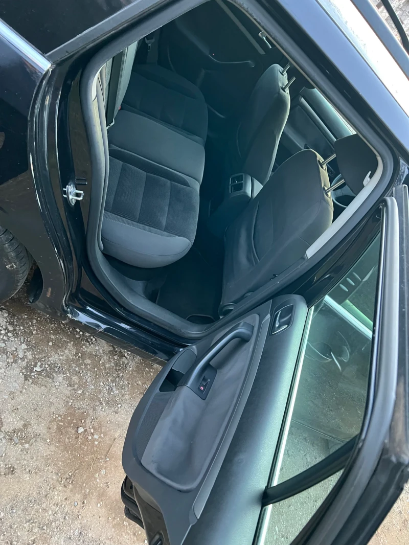 VW Golf 1.9tdi 105k, снимка 10 - Автомобили и джипове - 53058395