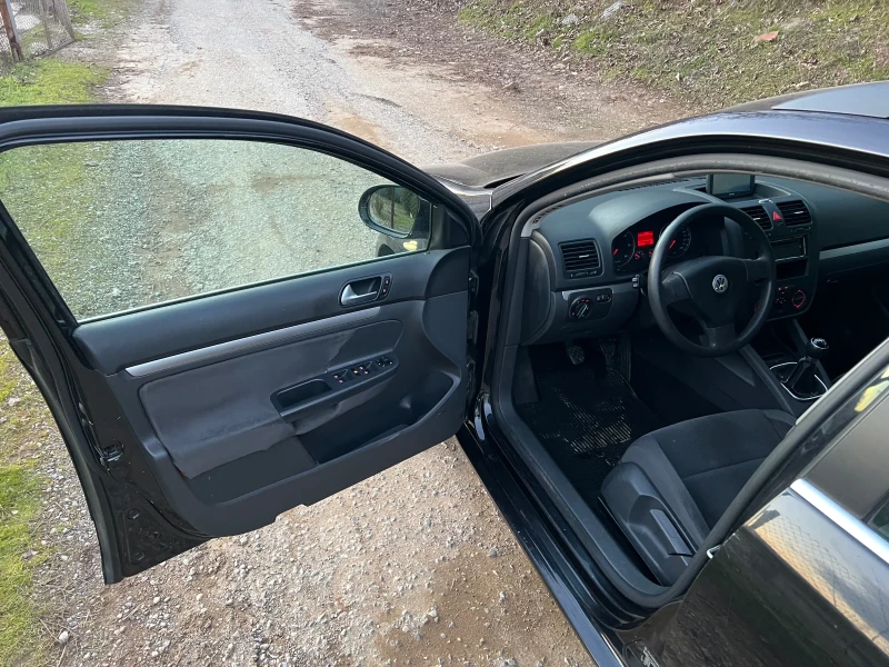 VW Golf 1.9tdi 105k, снимка 8 - Автомобили и джипове - 53058395