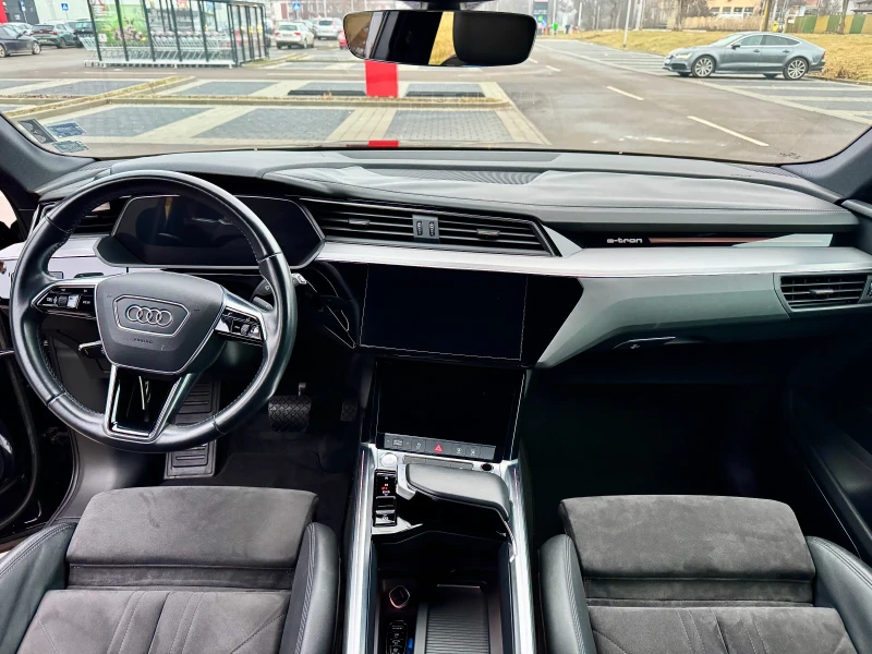 Audi E-Tron Audi E-Tron , снимка 8 - Автомобили и джипове - 53215835