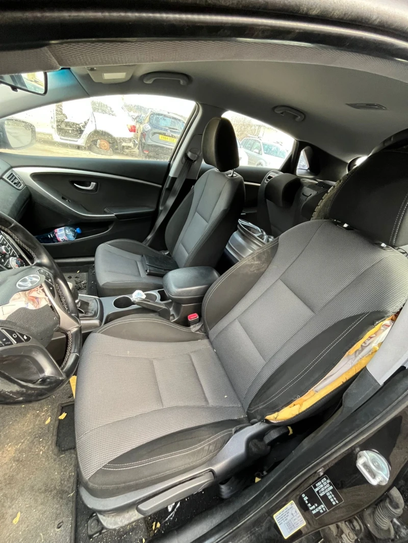 Hyundai I30 1.4i 16v, снимка 10 - Автомобили и джипове - 53306688