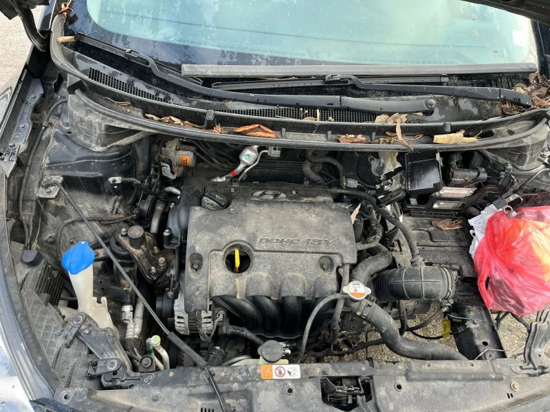 Hyundai I30 1.4i 16v, снимка 12 - Автомобили и джипове - 53306688