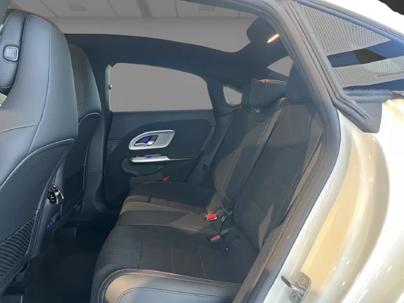Mercedes-Benz CLA 200 = AMG Line = Advanced Plus Гаранция, снимка 8 - Автомобили и джипове - 55788045
