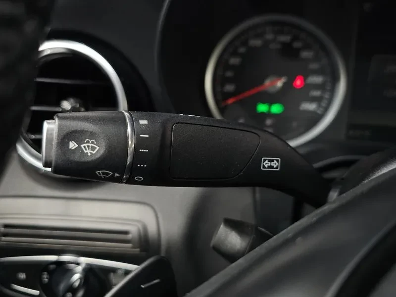 Mercedes-Benz C 200 САМО 30% АВАНС, снимка 17 - Автомобили и джипове - 55947069