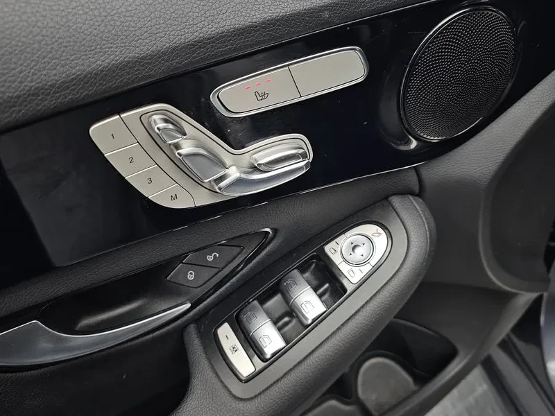 Mercedes-Benz C 200 САМО 30% АВАНС, снимка 15 - Автомобили и джипове - 55947069
