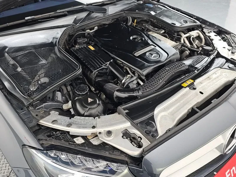 Mercedes-Benz C 200 САМО 30% АВАНС, снимка 6 - Автомобили и джипове - 55947069