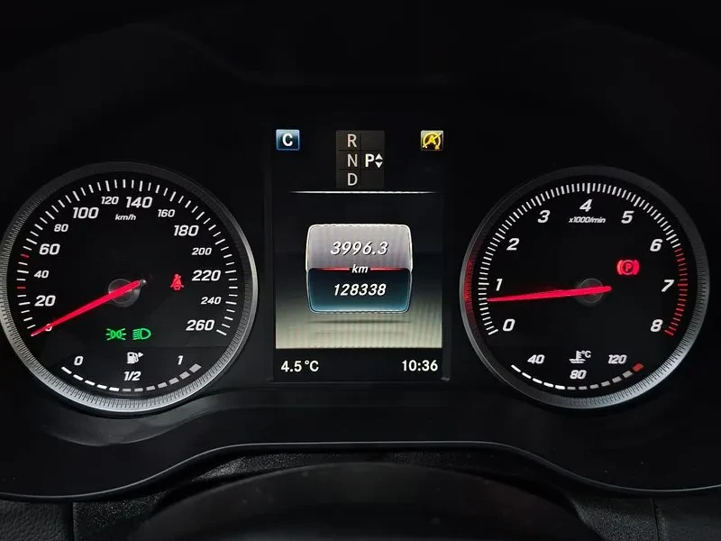 Mercedes-Benz C 200 САМО 30% АВАНС, снимка 8 - Автомобили и джипове - 55947069