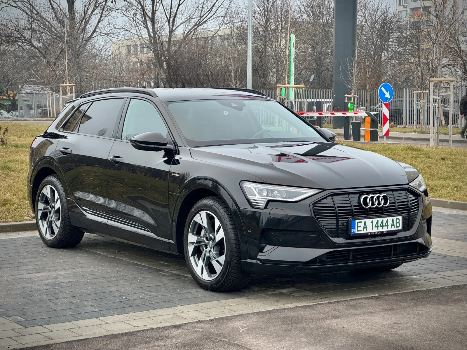 Audi E-Tron Audi E-Tron , снимка 1