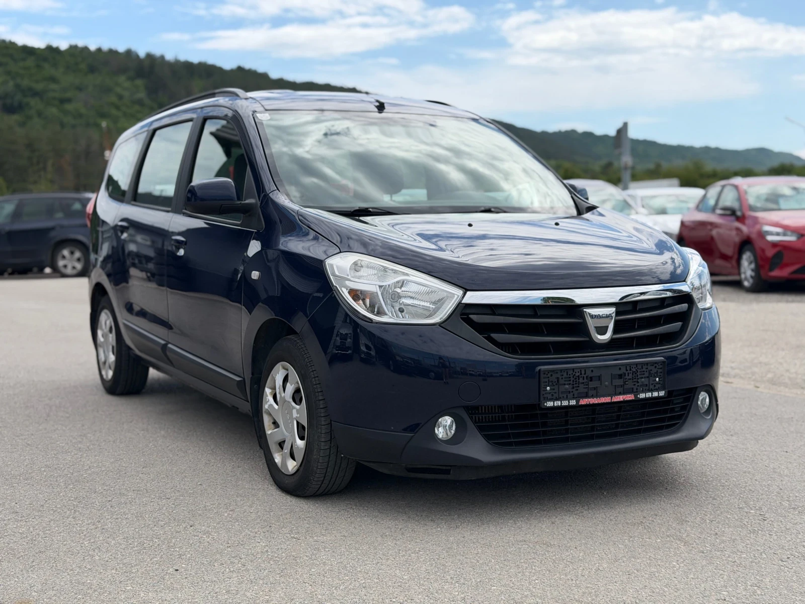 Dacia Lodgy 1.2TCe , снимка 3 - Автомобили и джипове - 48178396