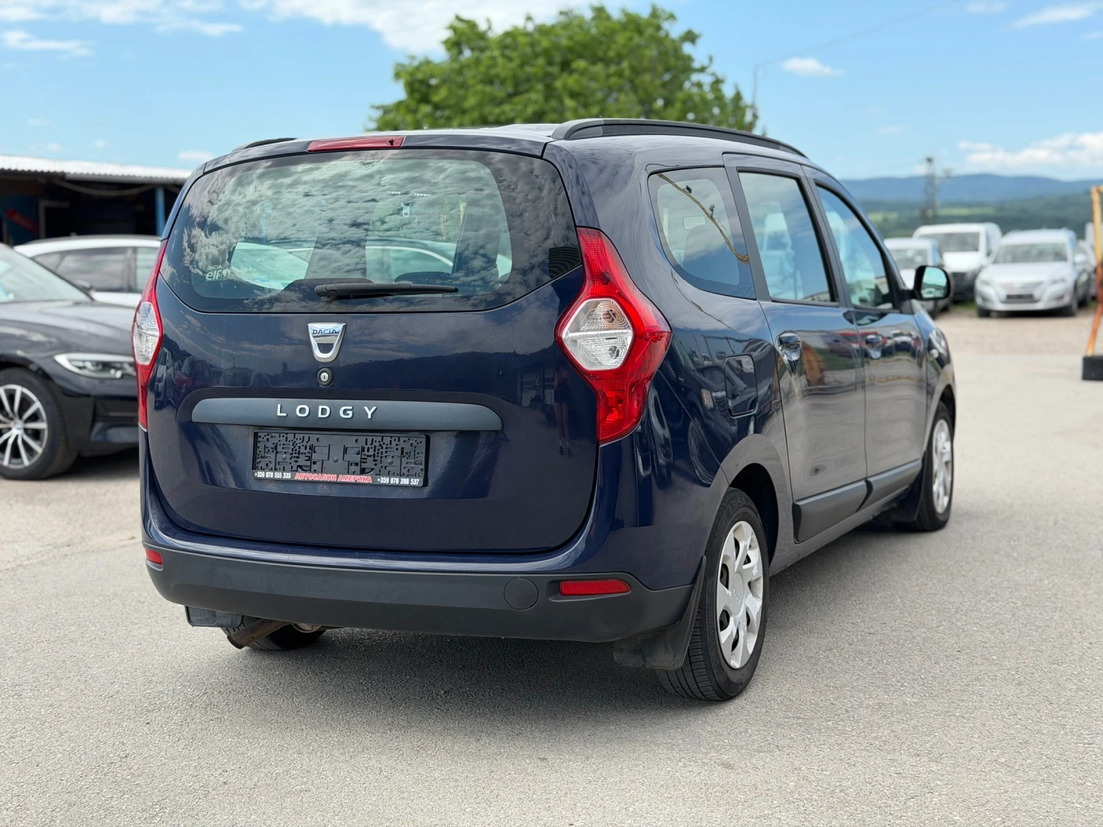 Dacia Lodgy 1.2TCe , снимка 6 - Автомобили и джипове - 48178396