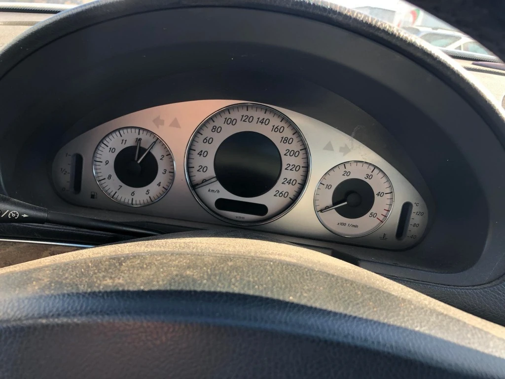Mercedes-Benz E 320 | Mobile.bg — изображение 11