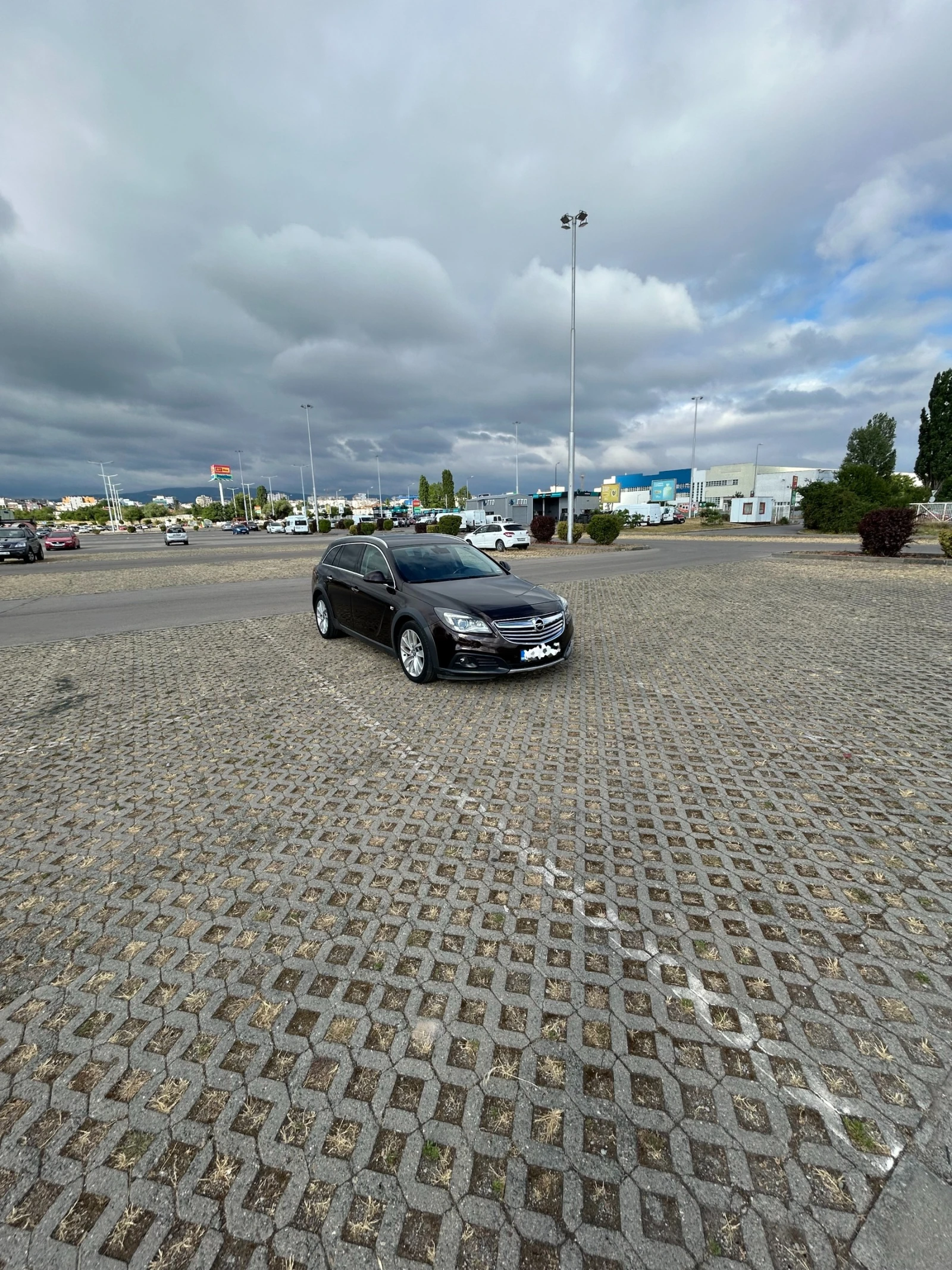 Opel Insignia Sport Tourer 4x4 - изображение 9