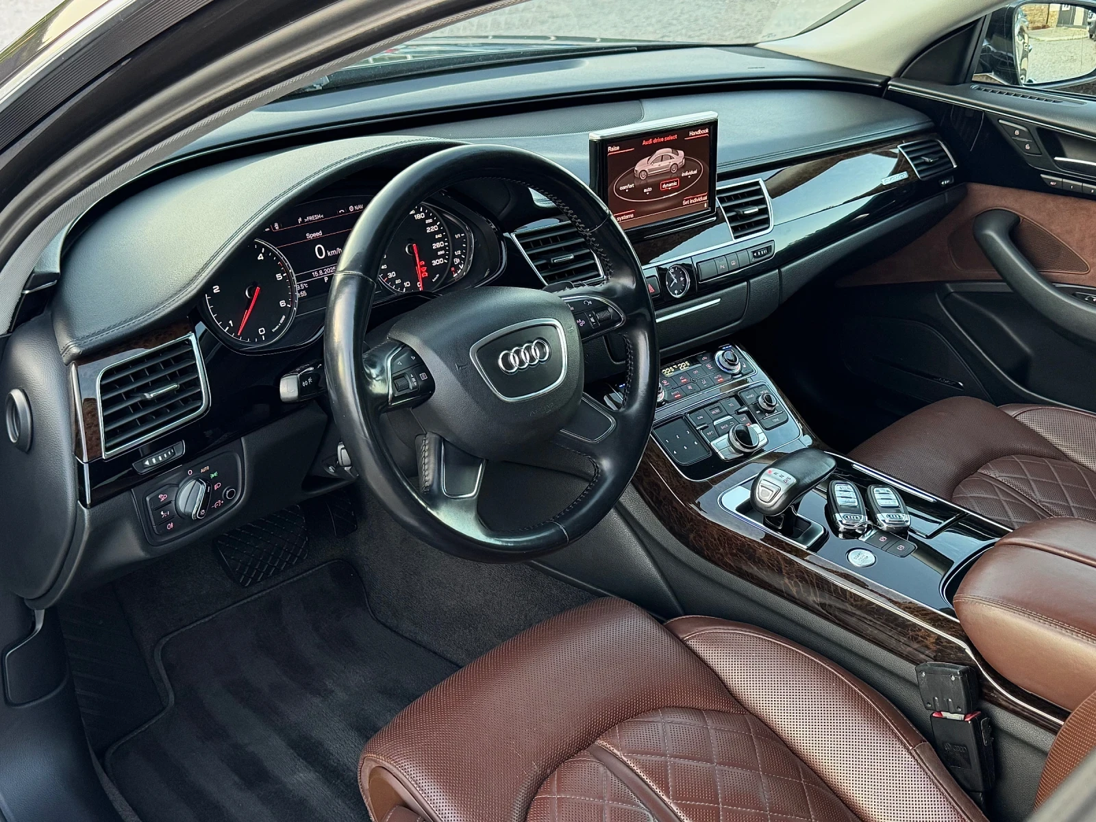 Audi A8 4.2TDI FULL Обдухване Keyless-GO Night-Vision  - изображение 9