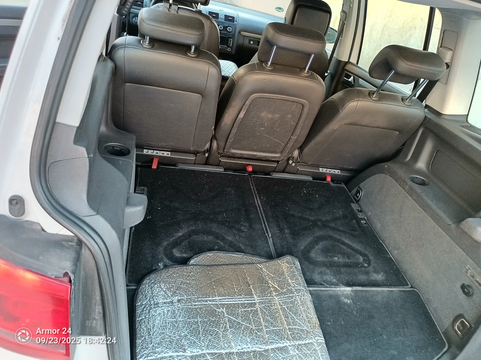 VW Touran  - изображение 8