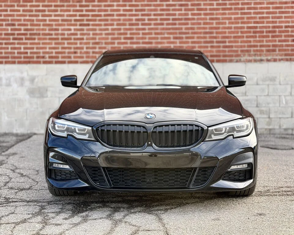 BMW 330 * 330i* XDRIVE* АвтоКредит* (ЦЕНА ДО БГ) - изображение 2