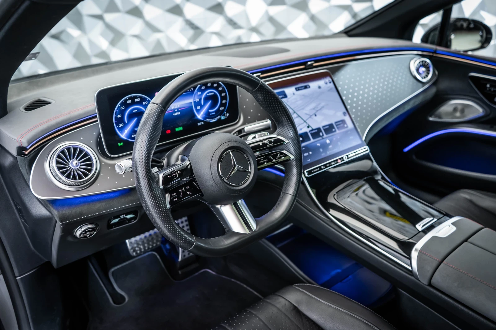 Mercedes-Benz EQS 450+ AMG Pano* Airmatic* DigiL* TV* Лизинг - изображение 10