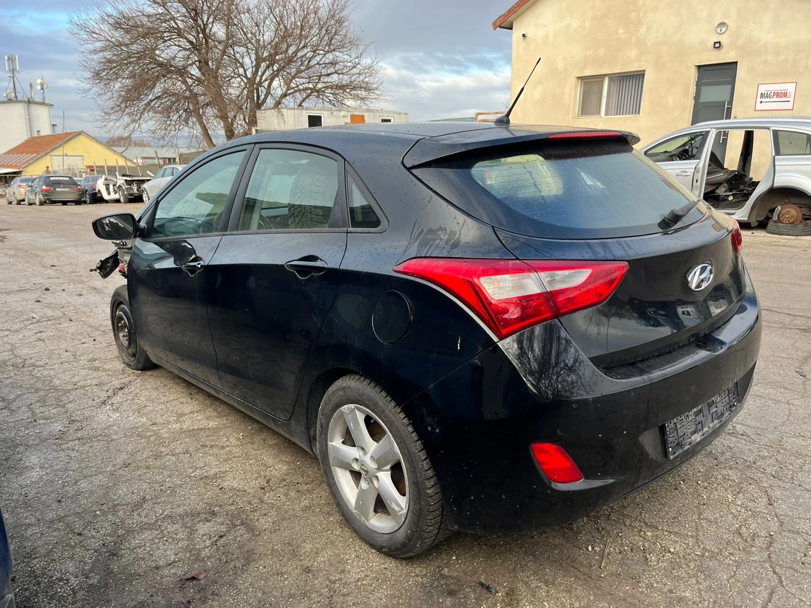 Hyundai I30 1.4i 16v - изображение 7