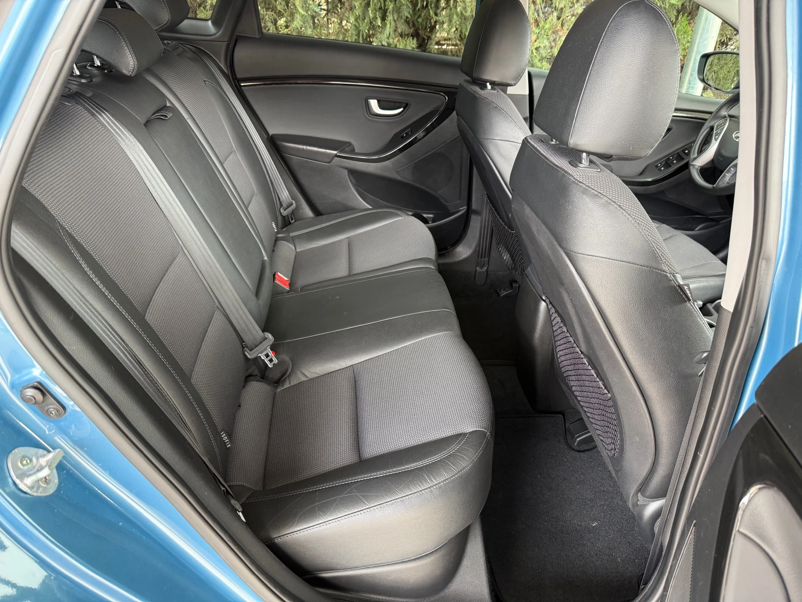 Hyundai I30 1.6 GDI , снимка 11 - Автомобили и джипове - 53924775