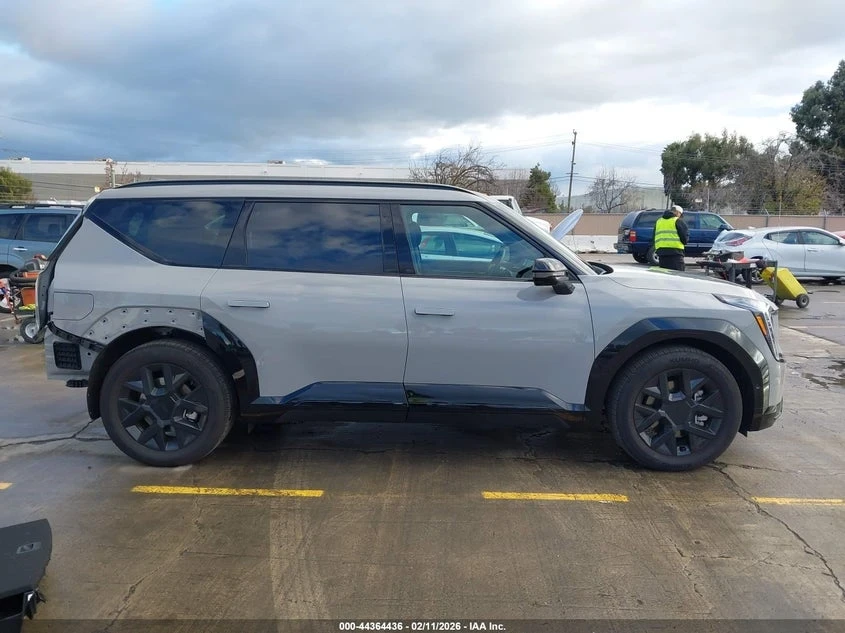 Kia EV9 LAND | НАЛИЧНИ ЧАСТИ | , снимка 13 - Автомобили и джипове - 54184911