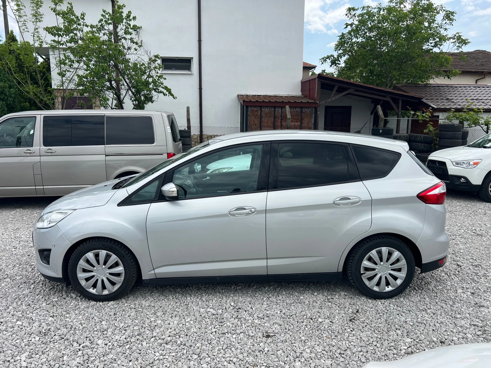 Ford C-max 1.0 101коня 2015 година нов внос Австрия, снимка 4 - Автомобили и джипове - 54505299