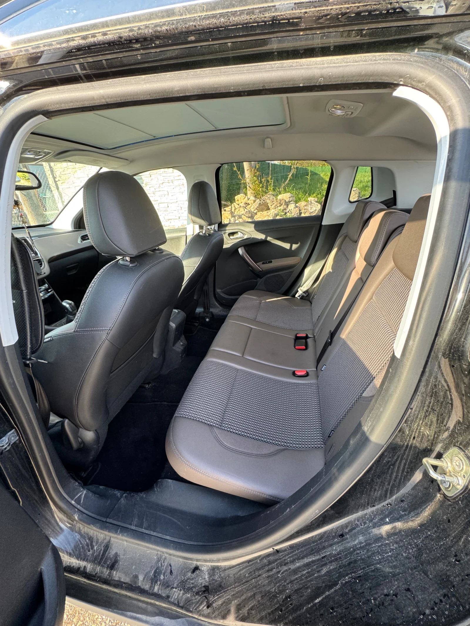 Peugeot 2008, снимка 11 - Автомобили и джипове - 54510522