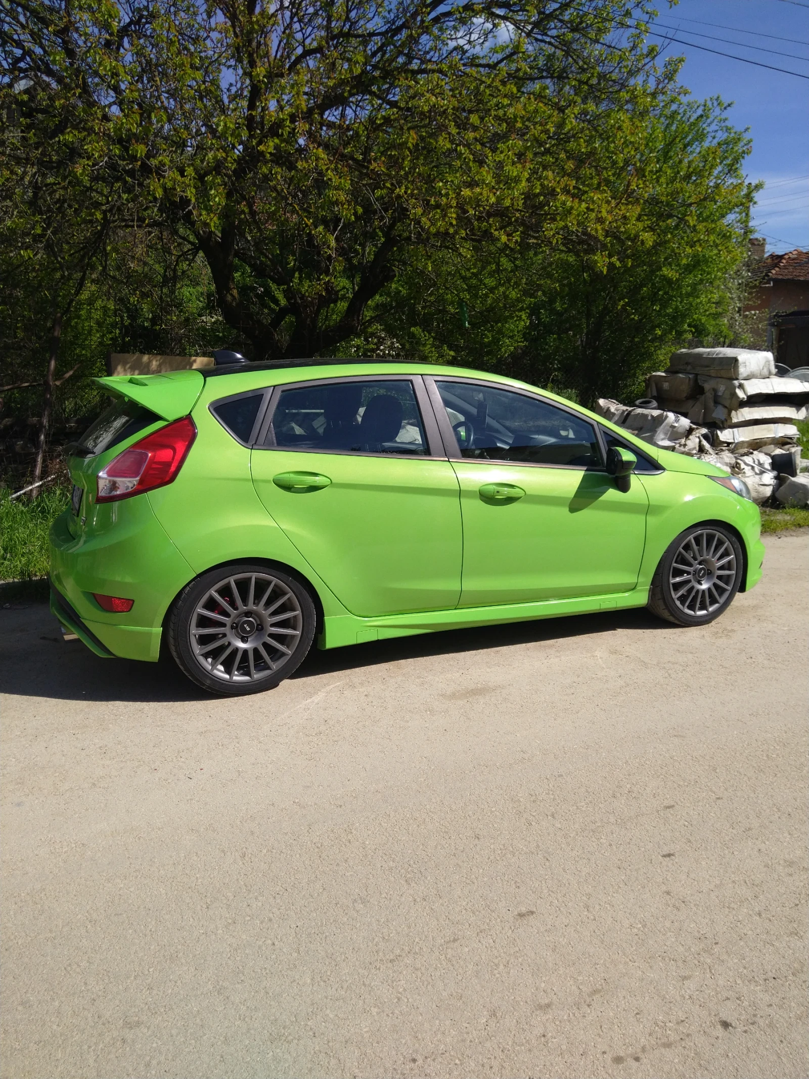 Ford Fiesta Ст 250к, снимка 3 - Автомобили и джипове - 54550647