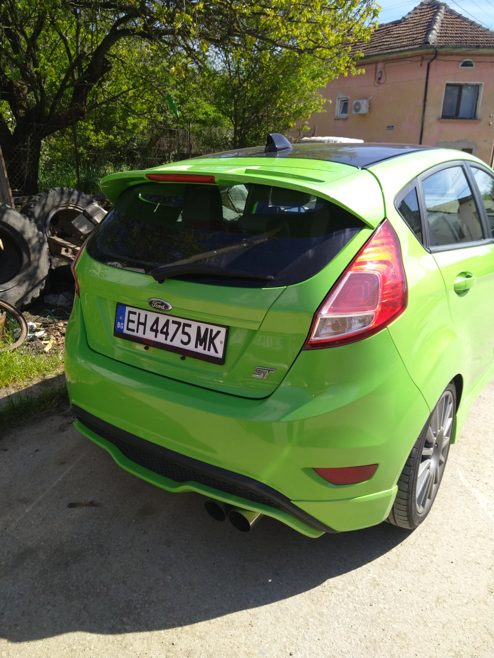 Ford Fiesta Ст 250к, снимка 4 - Автомобили и джипове - 54550647