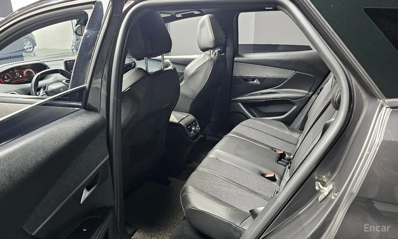 Peugeot 3008 2nd Generation 1.5 BlueHDi, снимка 14 - Автомобили и джипове - 54957204