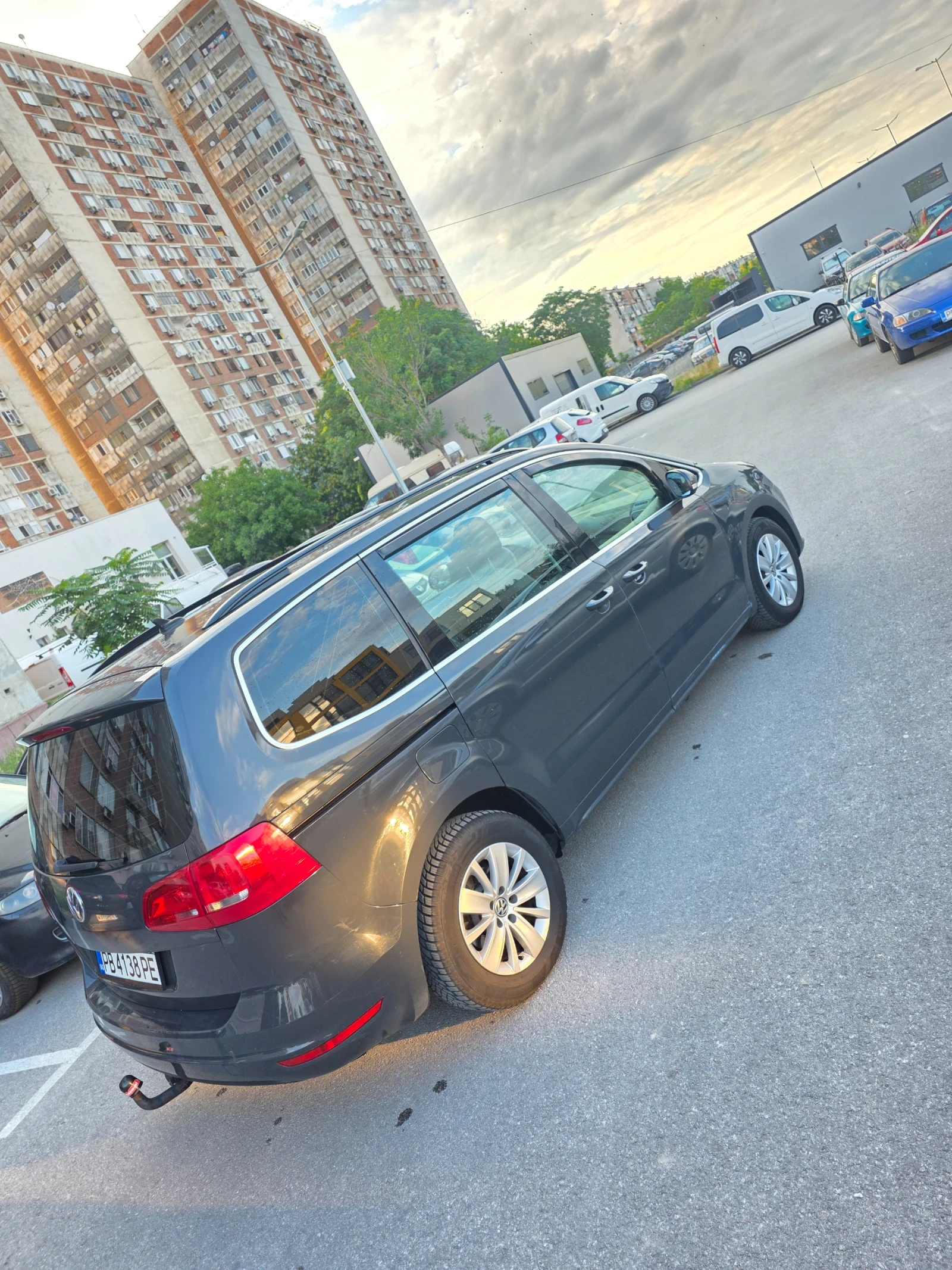 VW Sharan, снимка 6 - Автомобили и джипове - 55192294