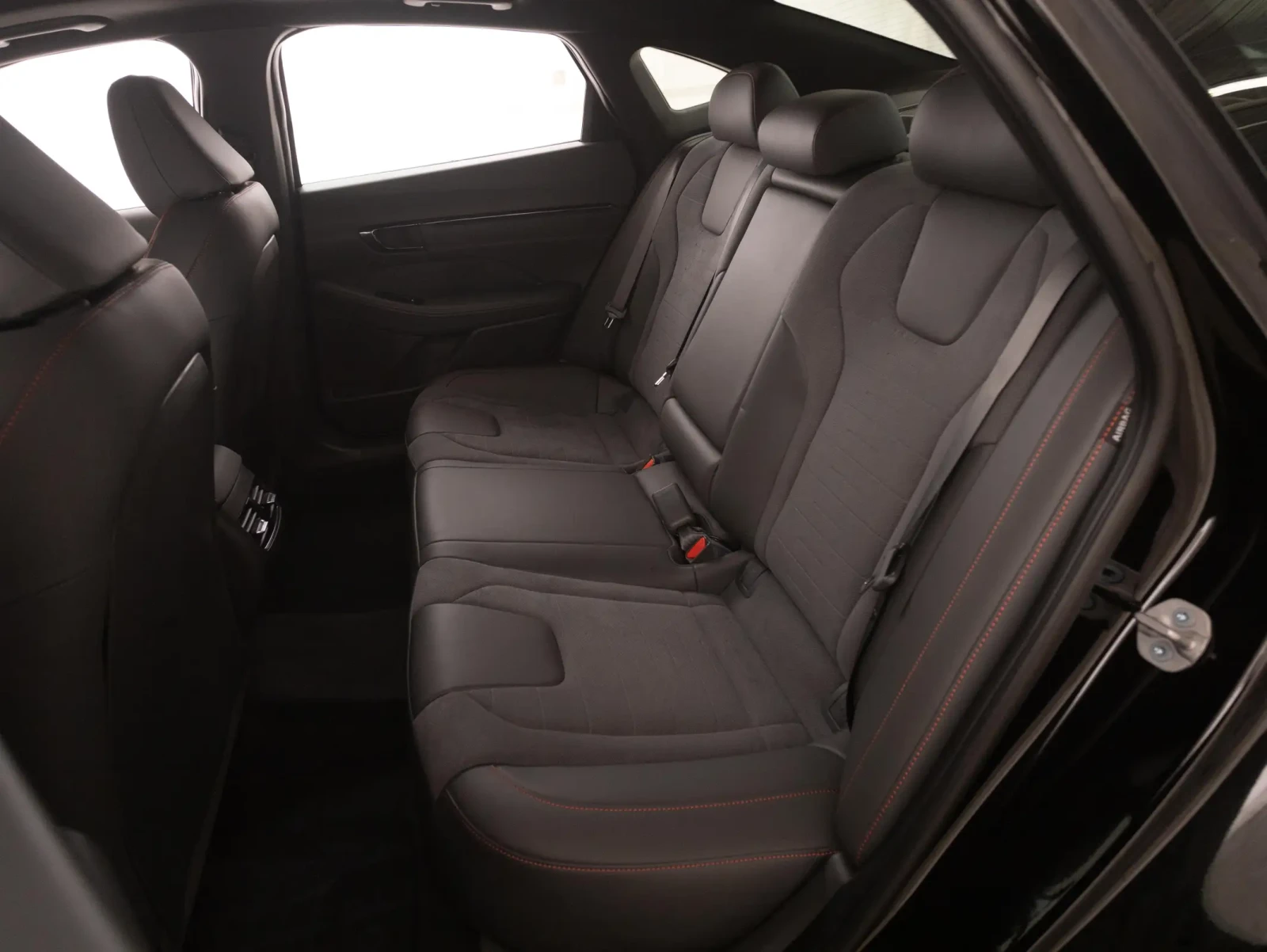 Hyundai Sonata N Line Ultimate, снимка 16 - Автомобили и джипове - 55323512
