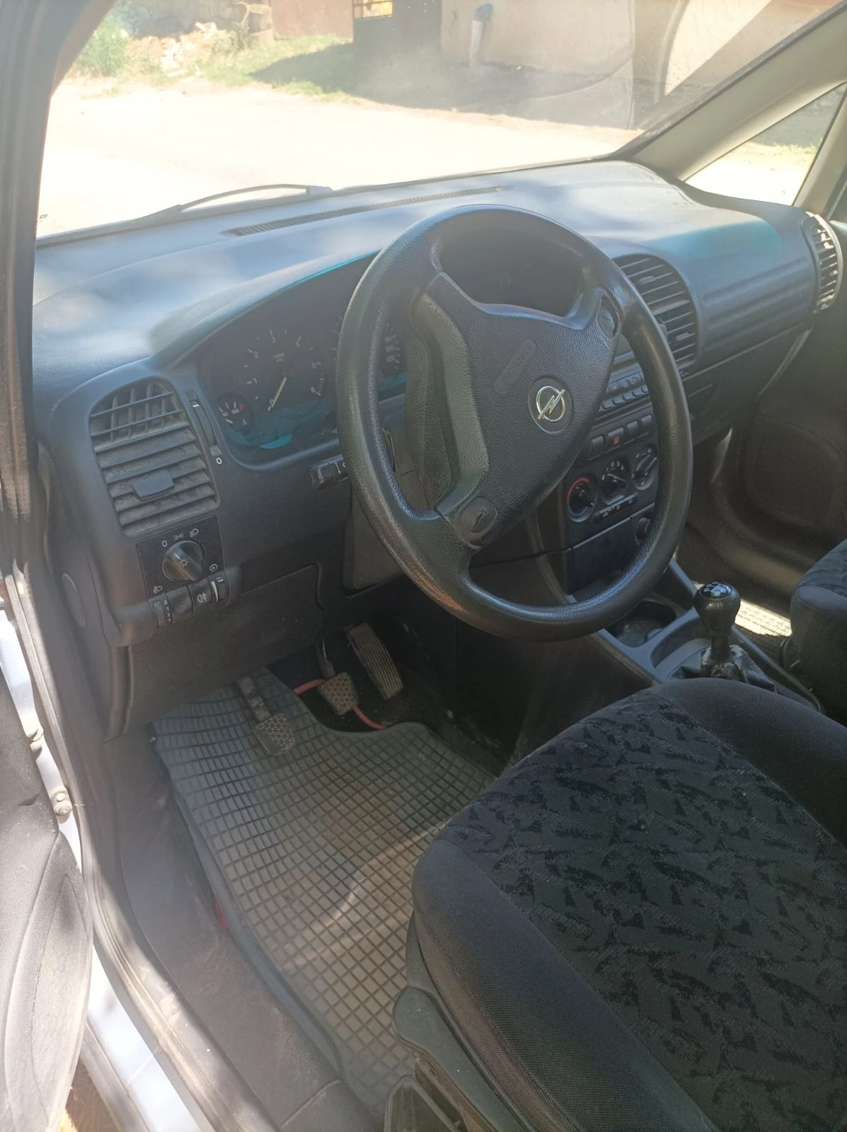 Opel Zafira, снимка 5 - Автомобили и джипове - 55494910
