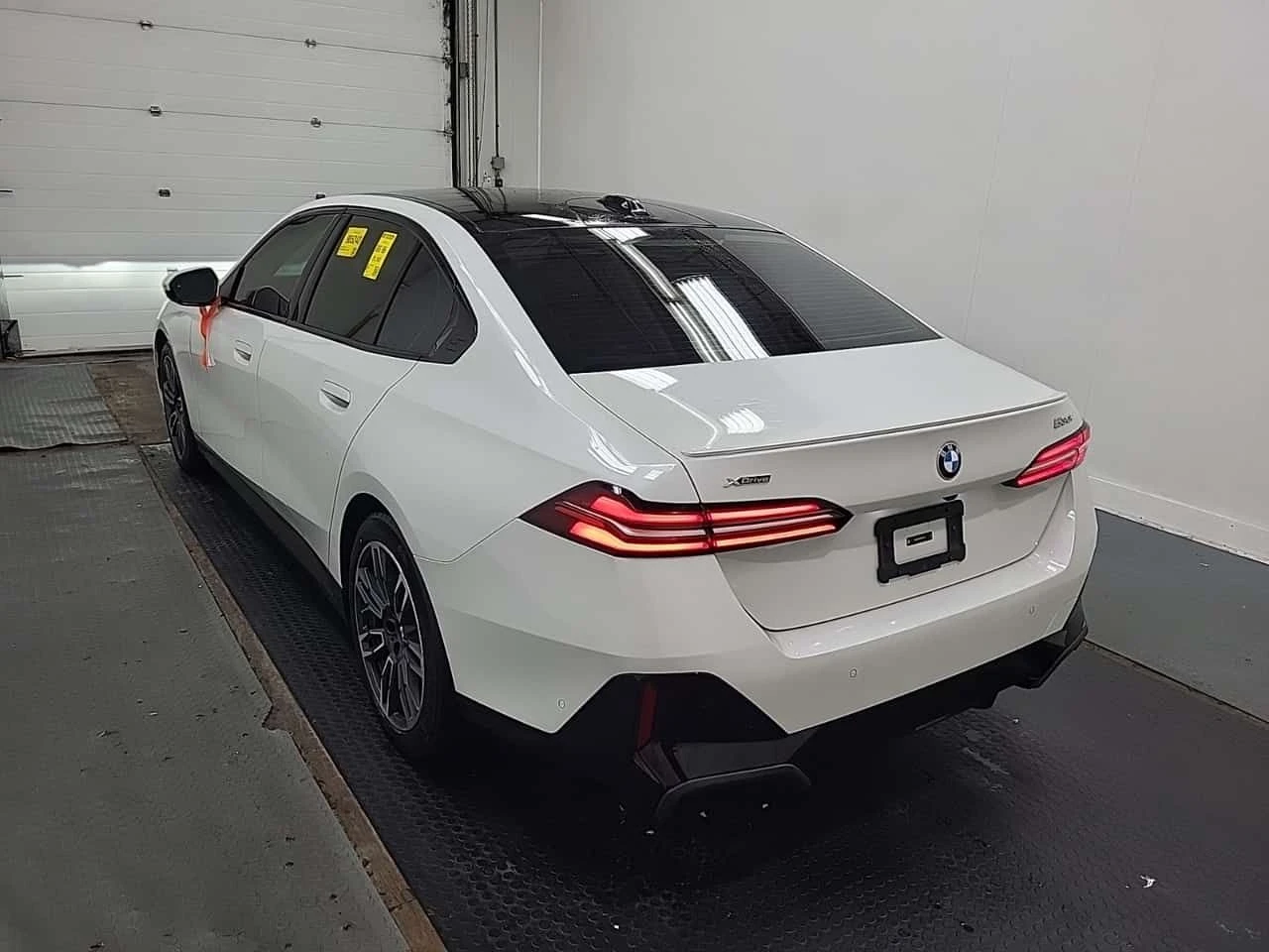 BMW 530 * 530I XDRIVE * АВТОКРЕДИТ БЕЗ ПЪРВОНАЧАЛНА ВНОСКА, снимка 4 - Автомобили и джипове - 55621394