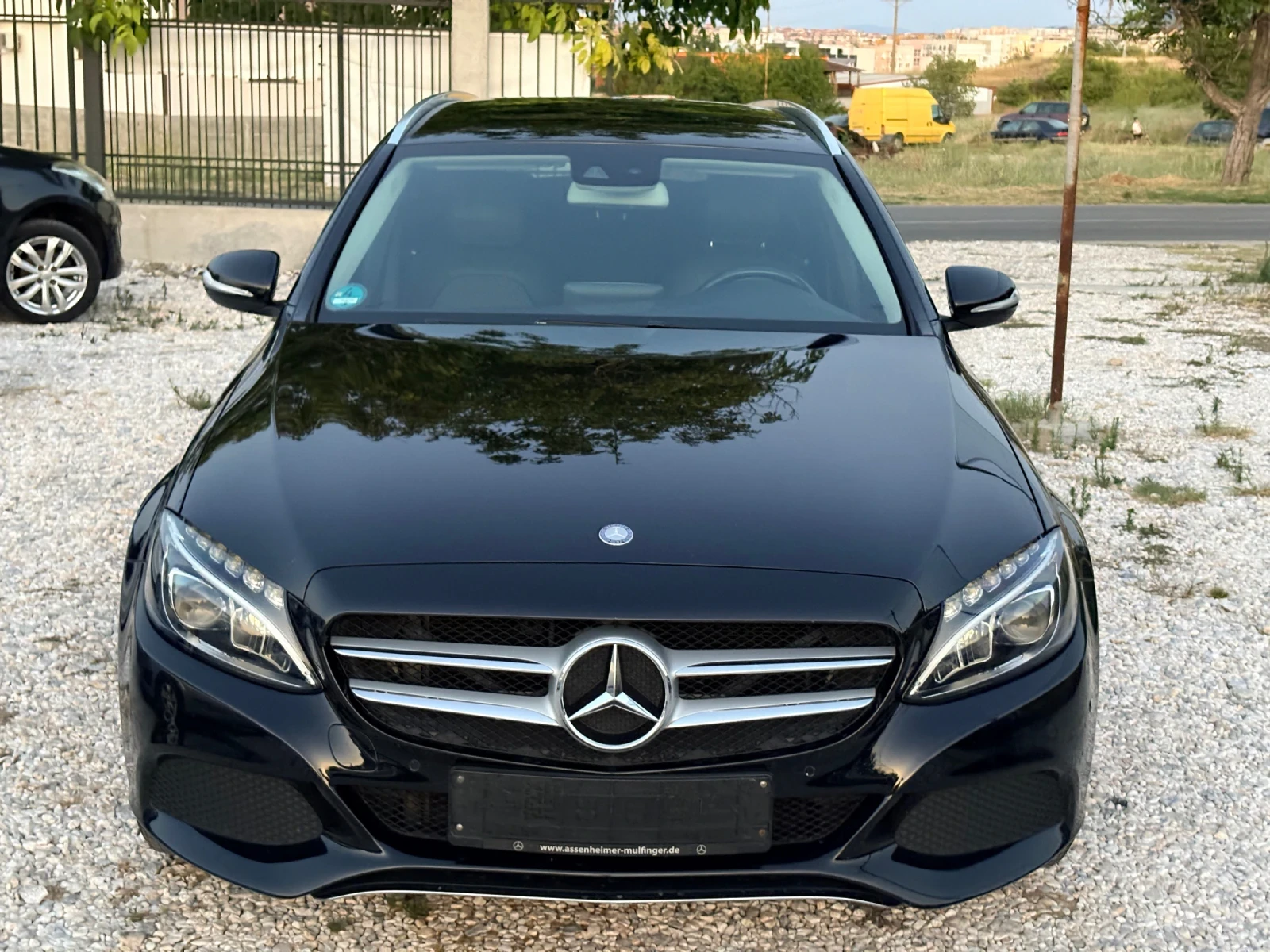 Mercedes-Benz C 220 Blutec Ръчка Сервизна История 215000 км, снимка 2 - Автомобили и джипове - 55637700