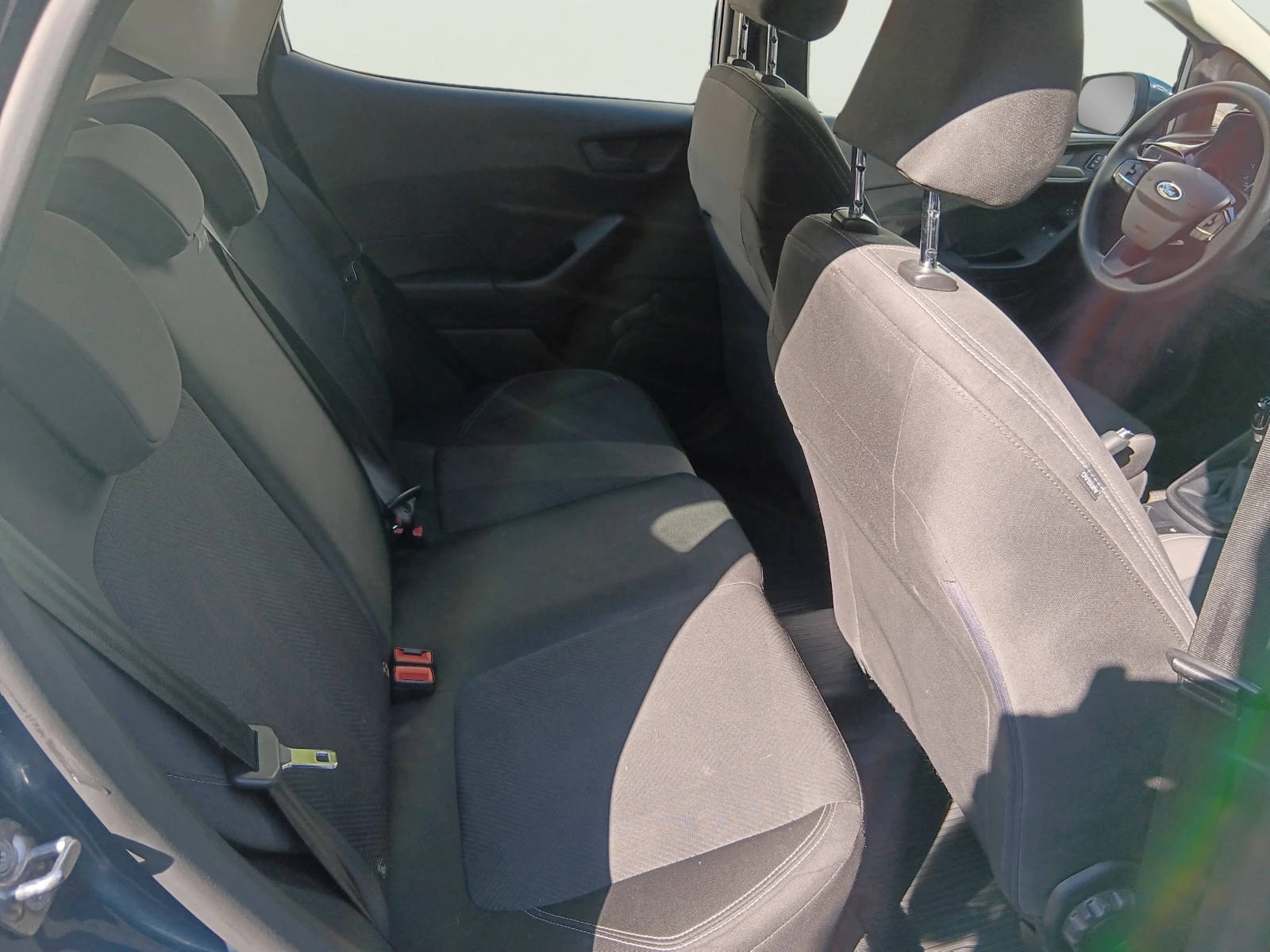 Ford Fiesta 1.1 Duratec, снимка 11 - Автомобили и джипове - 56076197