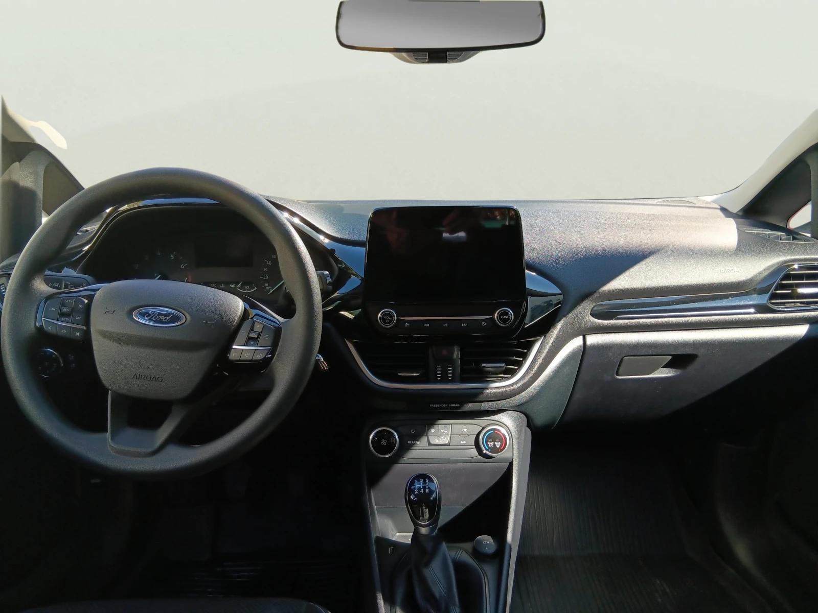 Ford Fiesta 1.1 Duratec, снимка 10 - Автомобили и джипове - 56076197