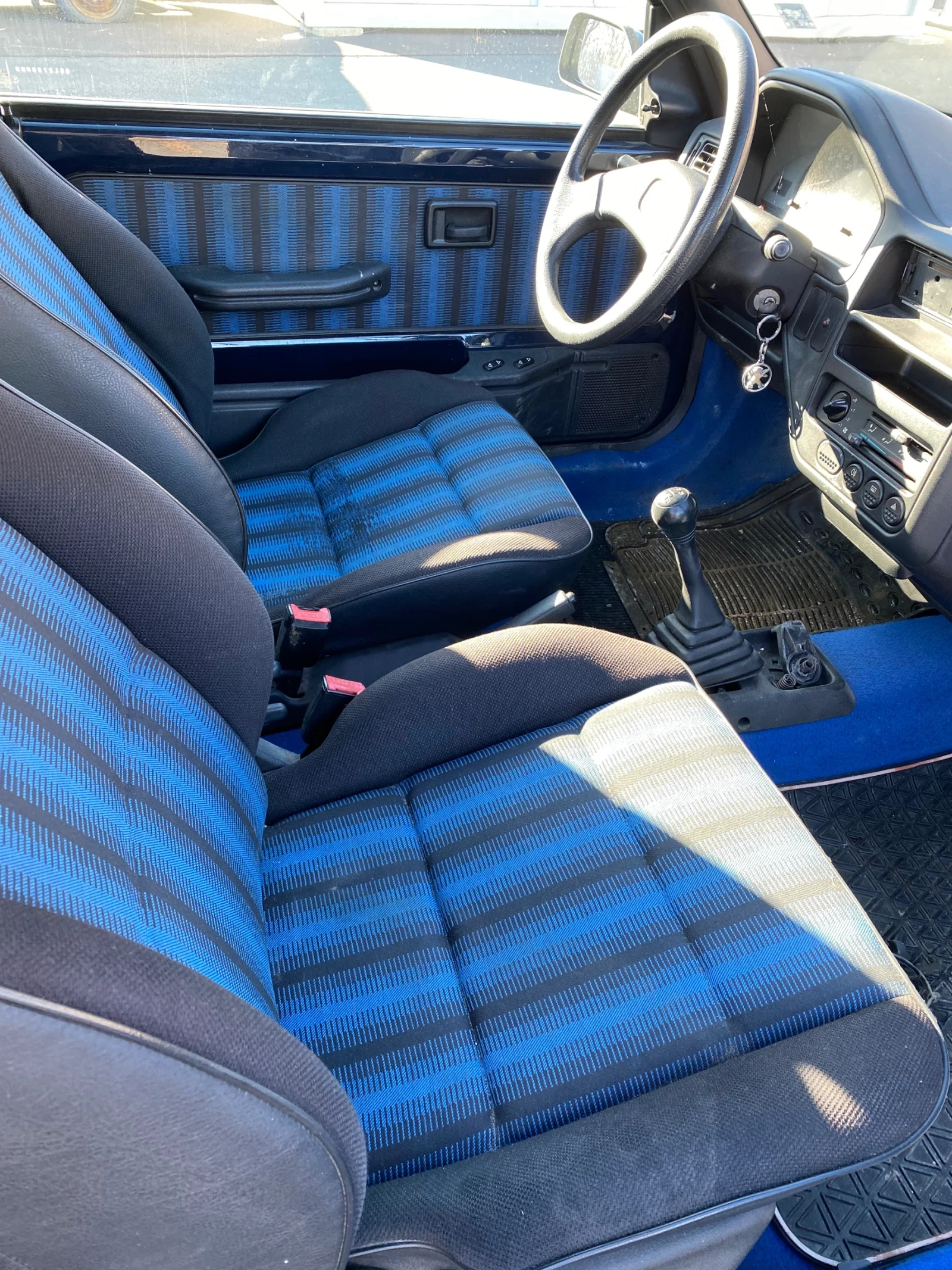 Peugeot 106 Sergio Tacchini, снимка 10 - Автомобили и джипове - 56411310