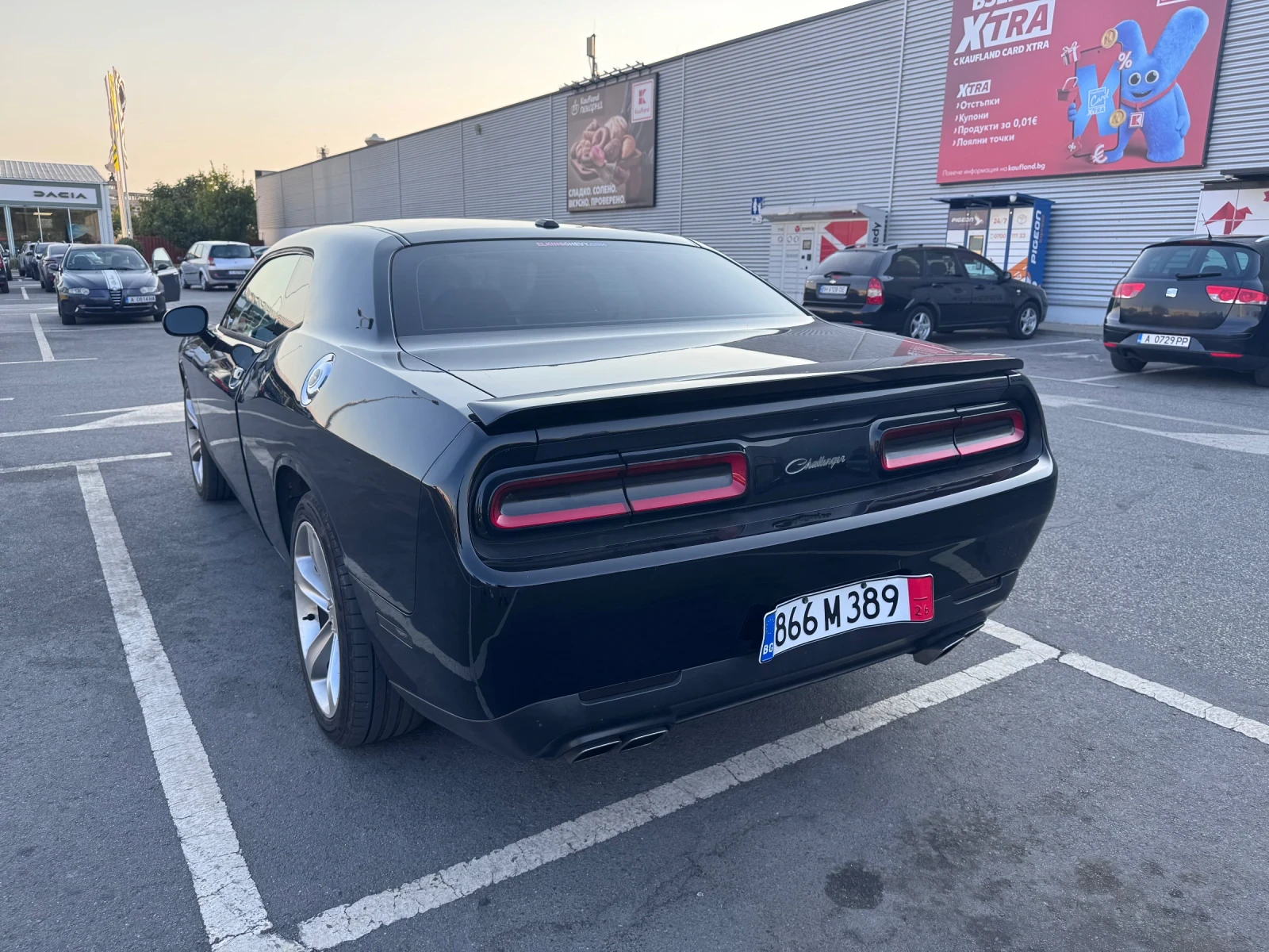 Dodge Challenger 5.7 RT, снимка 5 - Автомобили и джипове - 56187036