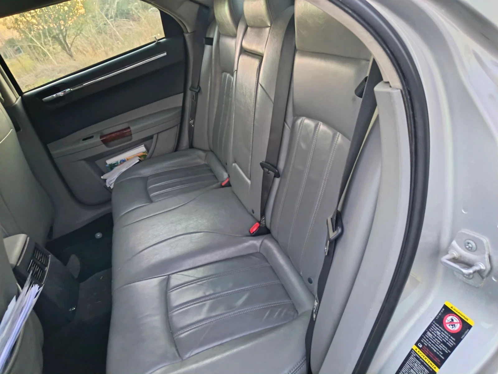 Chrysler 300c, снимка 7 - Автомобили и джипове - 56300707