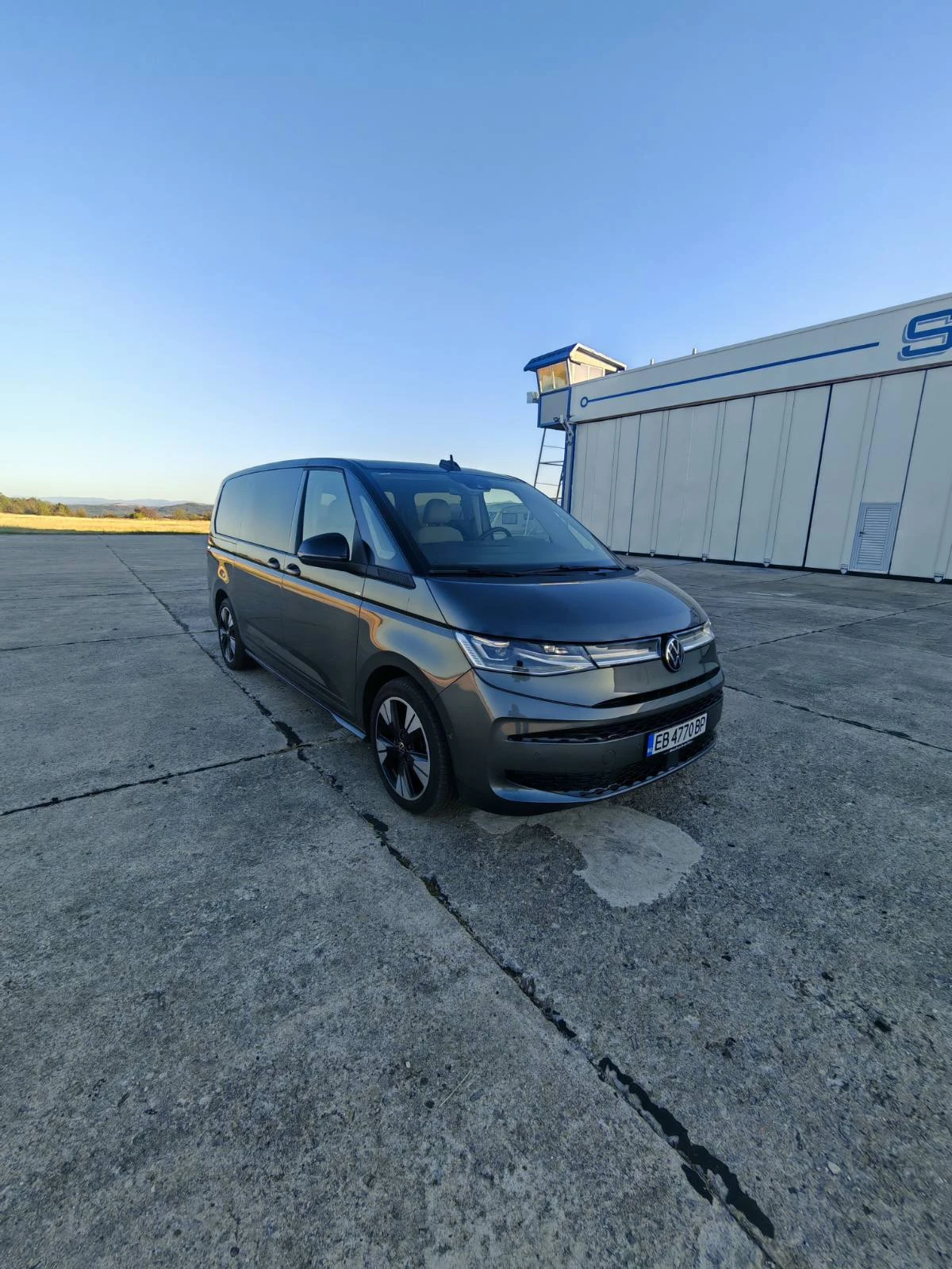 VW Multivan Edition, снимка 6 - Автомобили и джипове - 56413605