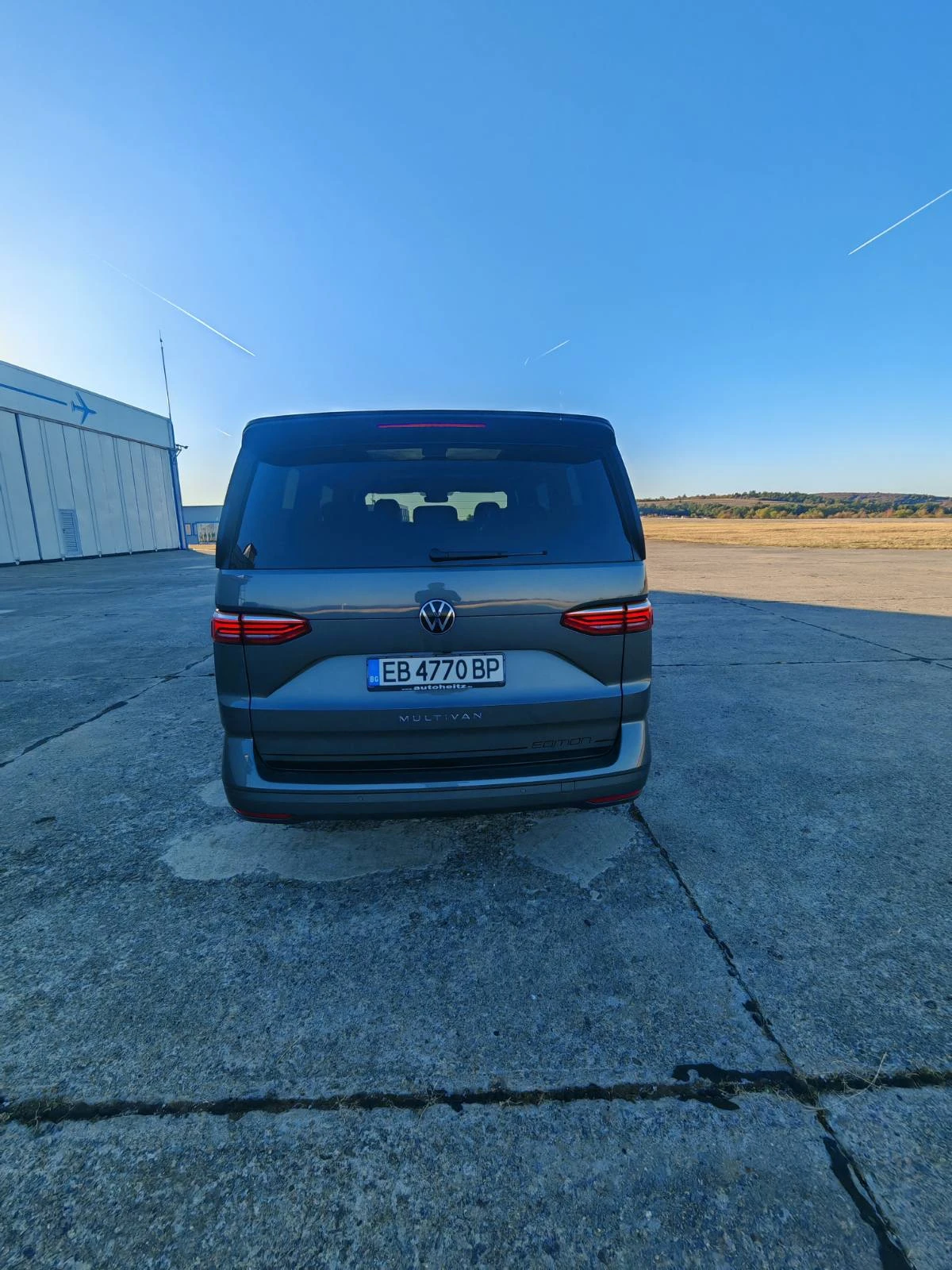 VW Multivan Edition, снимка 8 - Автомобили и джипове - 56413605