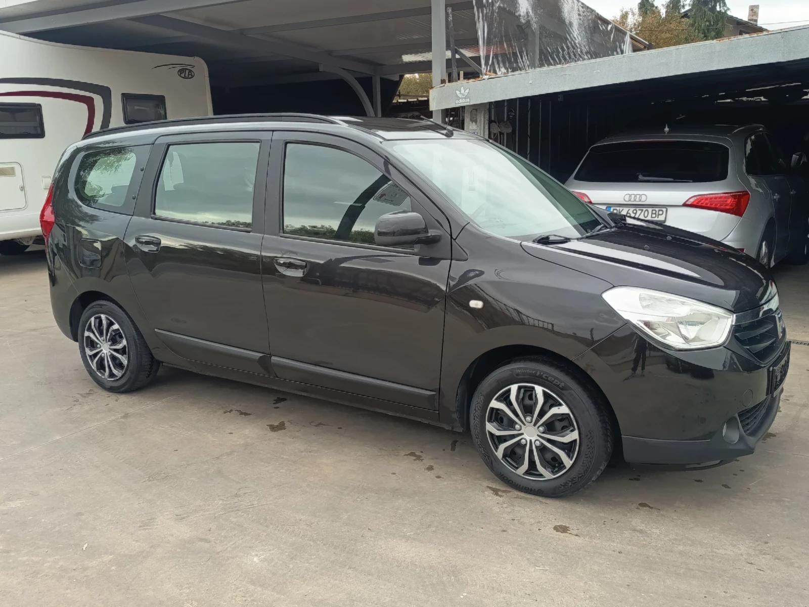 Dacia Lodgy 1.5dci, снимка 3 - Автомобили и джипове - 56522442