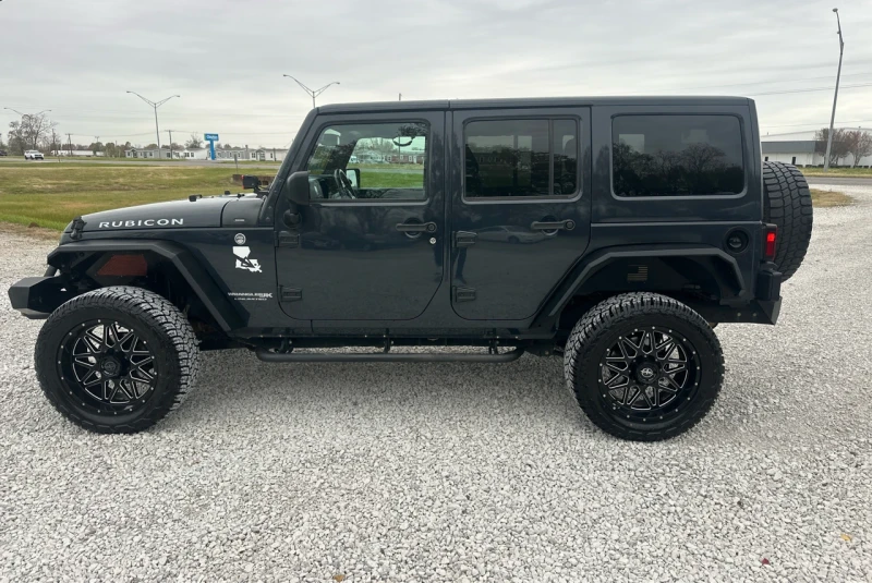 Jeep Wrangler, снимка 2 - Автомобили и джипове - 48724461