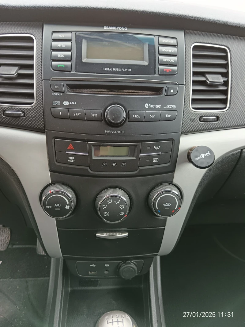 SsangYong Korando  Е-HDi 2.0D, снимка 9 - Автомобили и джипове - 48870855