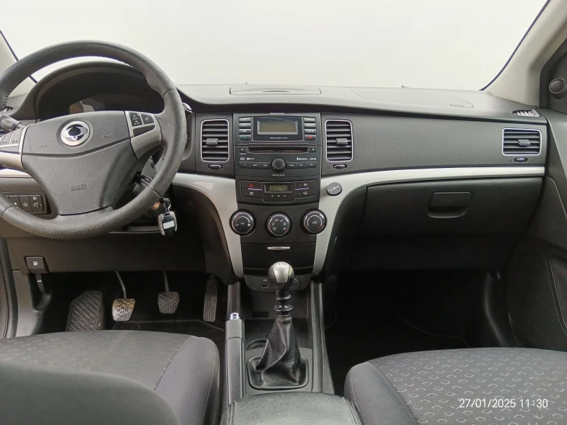 SsangYong Korando  Е-HDi 2.0D, снимка 8 - Автомобили и джипове - 48870855