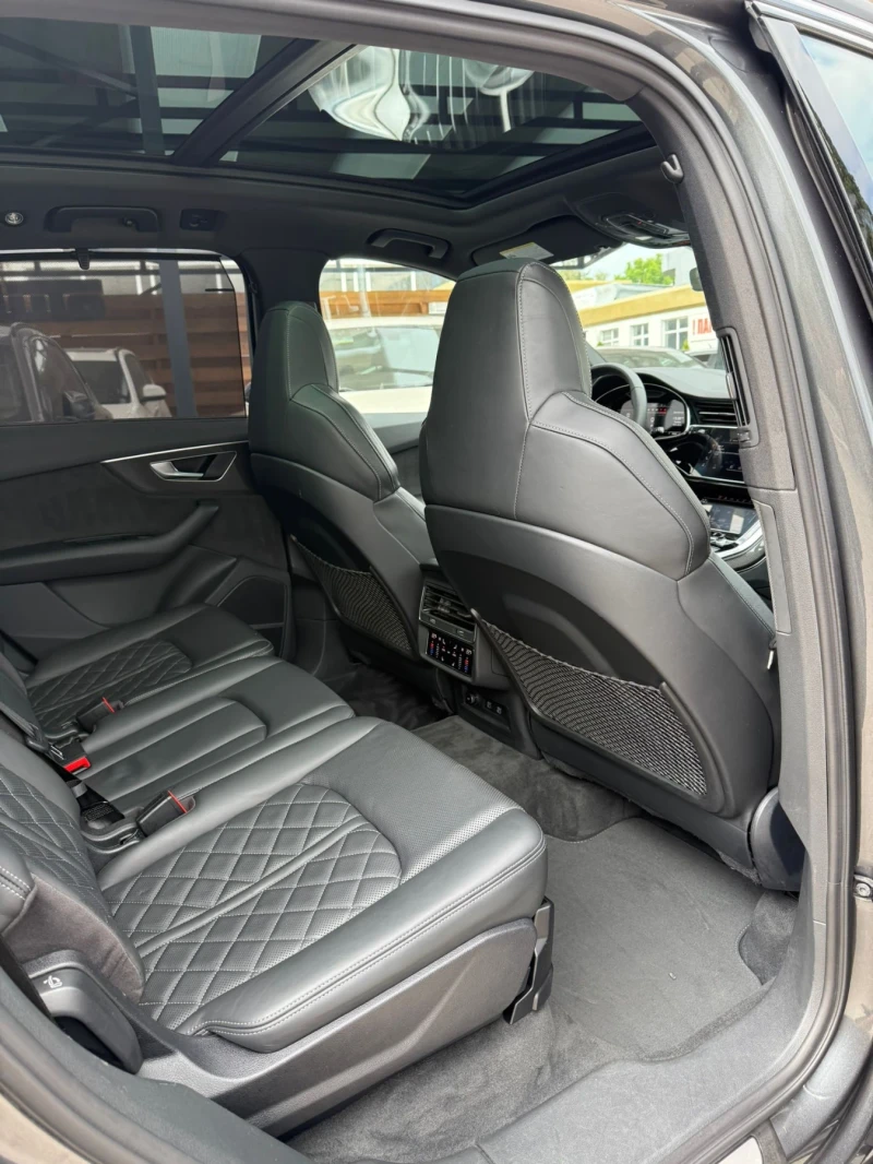 Audi SQ7 4.0TFSI Technik, снимка 11 - Автомобили и джипове - 50617924
