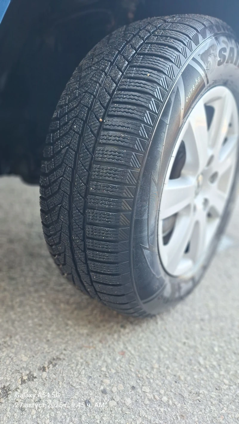 VW Touareg 3.0TDI, снимка 8 - Автомобили и джипове - 52366415