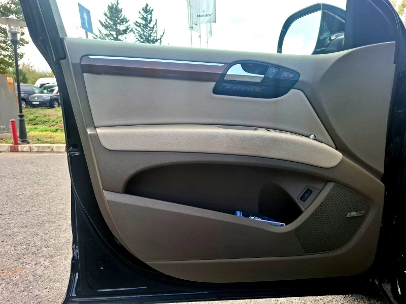 Audi Q7 3, 0 TDi Quattro, снимка 11 - Автомобили и джипове - 52226813