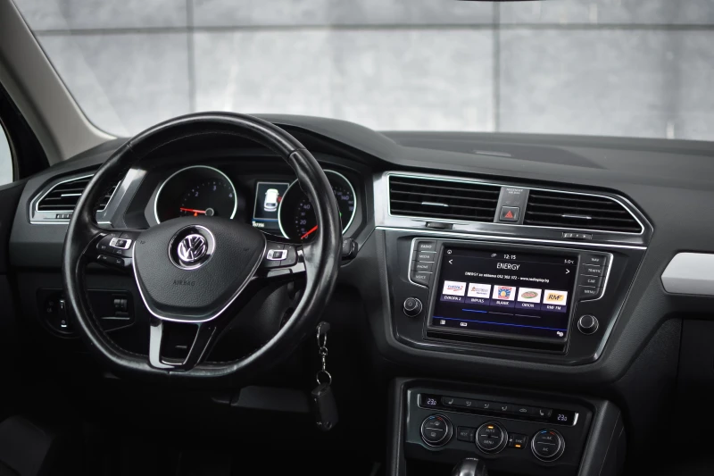 VW Tiguan 2.0 DI AVTOMAT, снимка 12 - Автомобили и джипове - 52875069