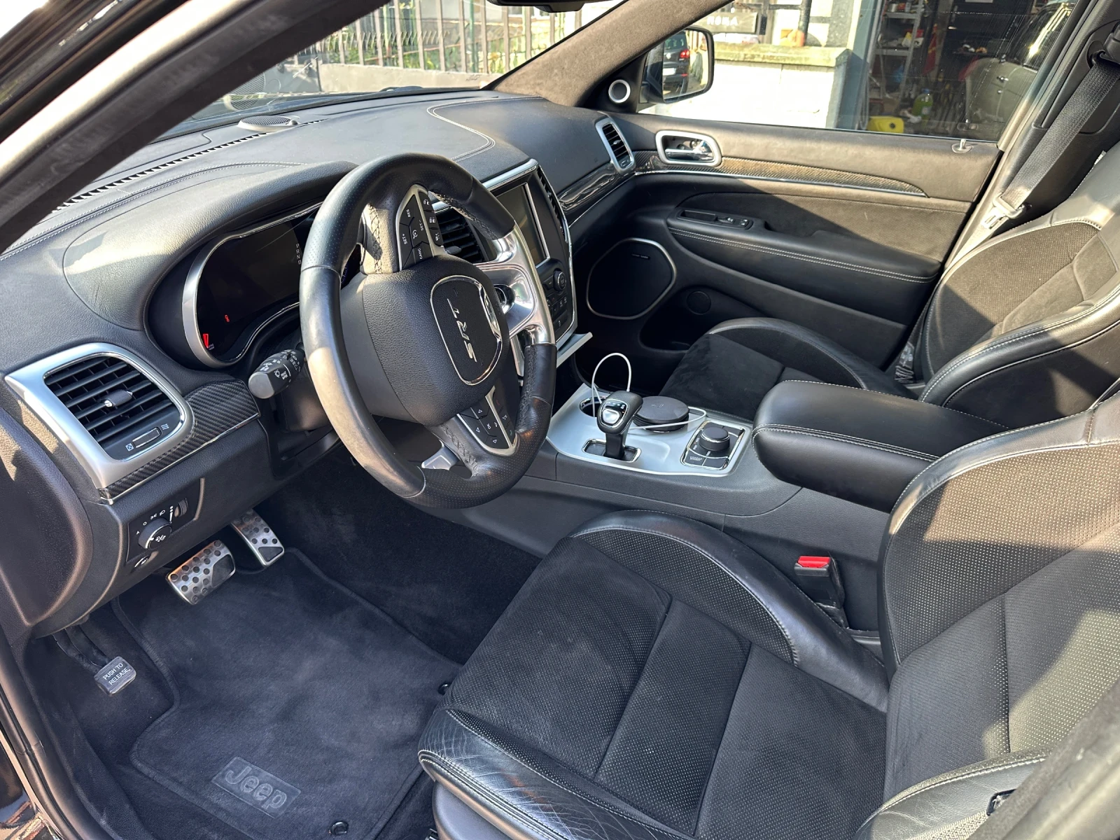 Jeep Grand cherokee SRT - изображение 8